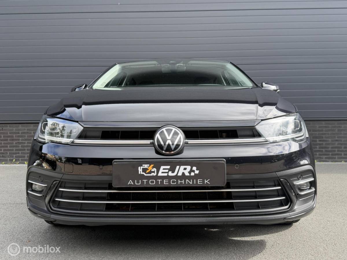 Volkswagen Polo Volkswagen Polo 1.0 TSI Style CARPLAY*IQLIGHTS*PDC*VIRTUALD*CLIMA*NAV