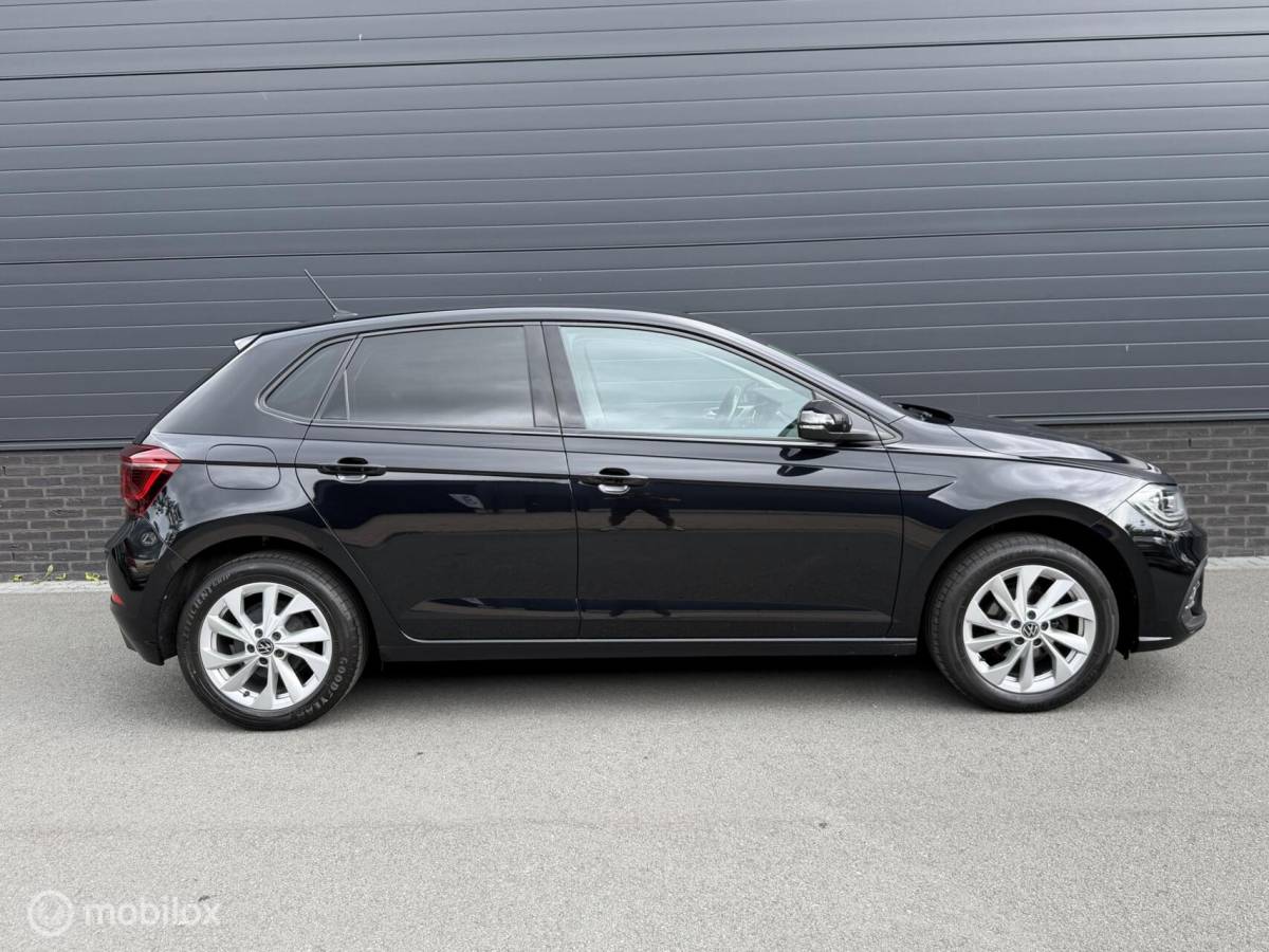 Volkswagen Polo Volkswagen Polo 1.0 TSI Style CARPLAY*IQLIGHTS*PDC*VIRTUALD*CLIMA*NAV