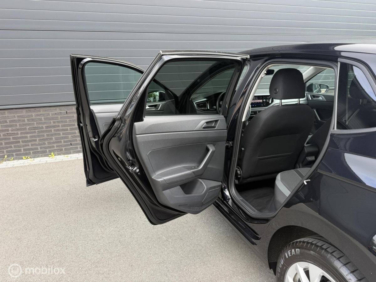 Volkswagen Polo Volkswagen Polo 1.0 TSI Style CARPLAY*IQLIGHTS*PDC*VIRTUALD*CLIMA*NAV