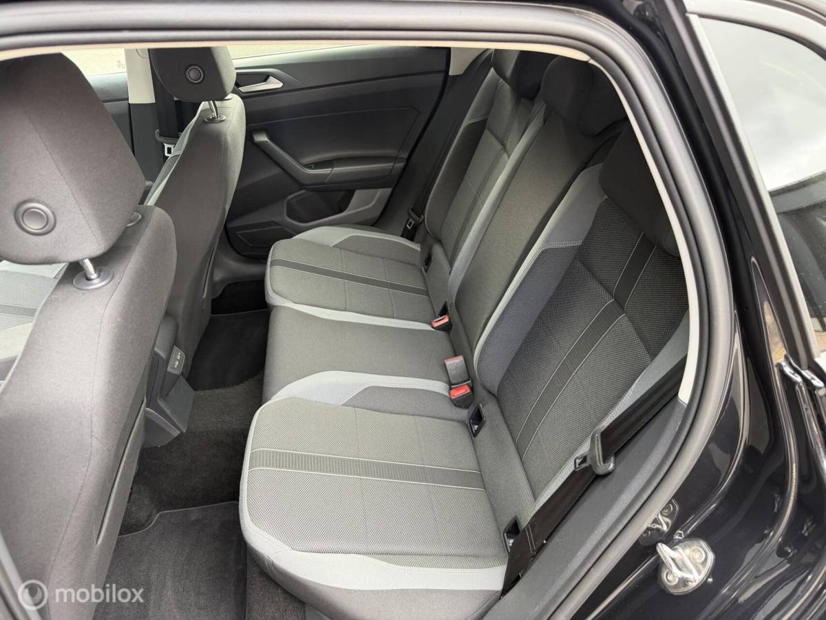 Volkswagen Polo Volkswagen Polo 1.0 TSI Style CARPLAY*IQLIGHTS*PDC*VIRTUALD*CLIMA*NAV