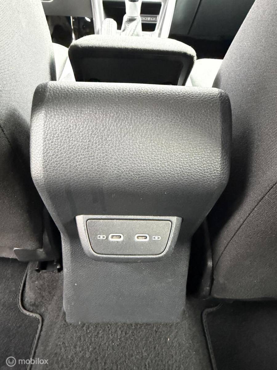 Volkswagen Polo Volkswagen Polo 1.0 TSI Style CARPLAY*IQLIGHTS*PDC*VIRTUALD*CLIMA*NAV