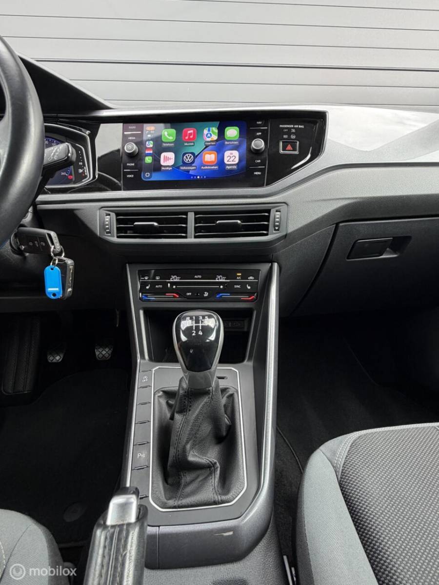 Volkswagen Polo Volkswagen Polo 1.0 TSI Style CARPLAY*IQLIGHTS*PDC*VIRTUALD*CLIMA*NAV
