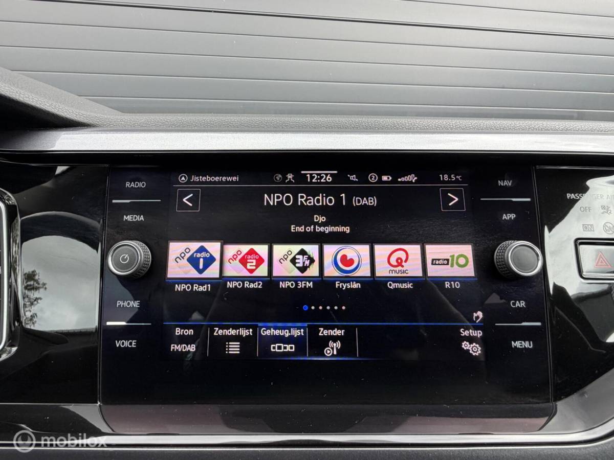Volkswagen Polo Volkswagen Polo 1.0 TSI Style CARPLAY*IQLIGHTS*PDC*VIRTUALD*CLIMA*NAV