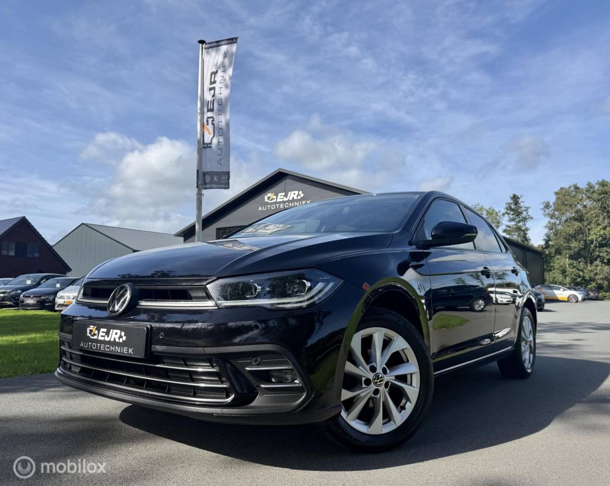 Volkswagen Polo Volkswagen Polo 1.0 TSI Style CARPLAY*IQLIGHTS*PDC*VIRTUALD*CLIMA*NAV