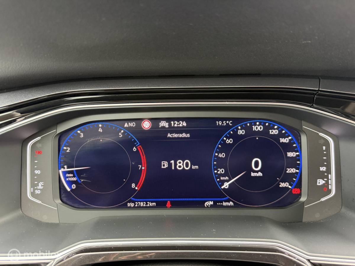 Volkswagen Polo Volkswagen Polo 1.0 TSI Style CARPLAY*IQLIGHTS*PDC*VIRTUALD*CLIMA*NAV