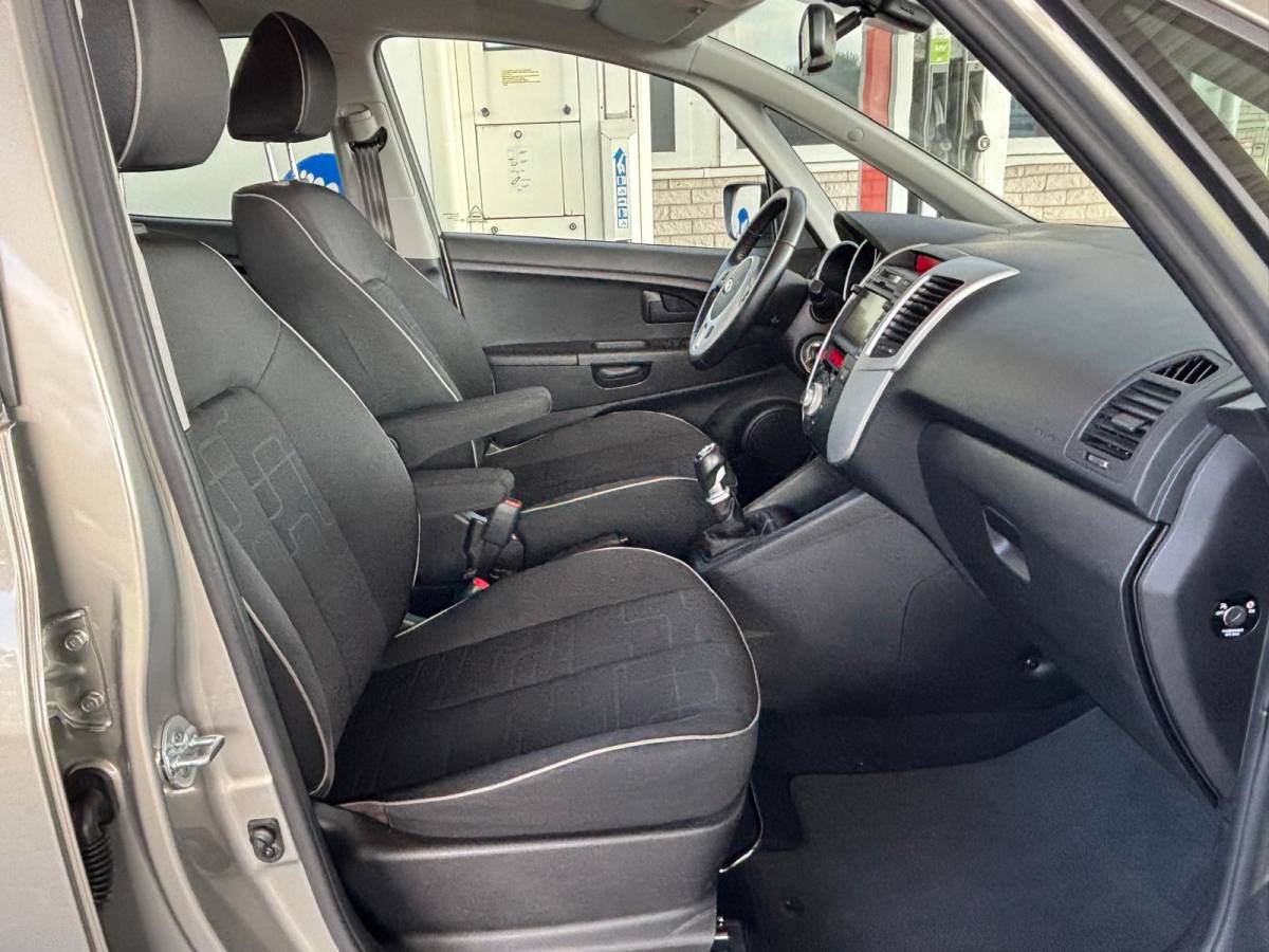 Kia Venga Kia Venga 1.4 90PK CVVT ExecutiveLine | 1St. EIG. | 55.000 KM | Orig. NL | NAP |