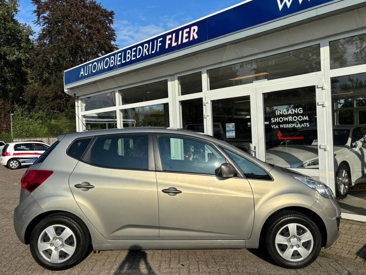 Kia Venga Kia Venga 1.4 90PK CVVT ExecutiveLine | 1St. EIG. | 55.000 KM | Orig. NL | NAP |