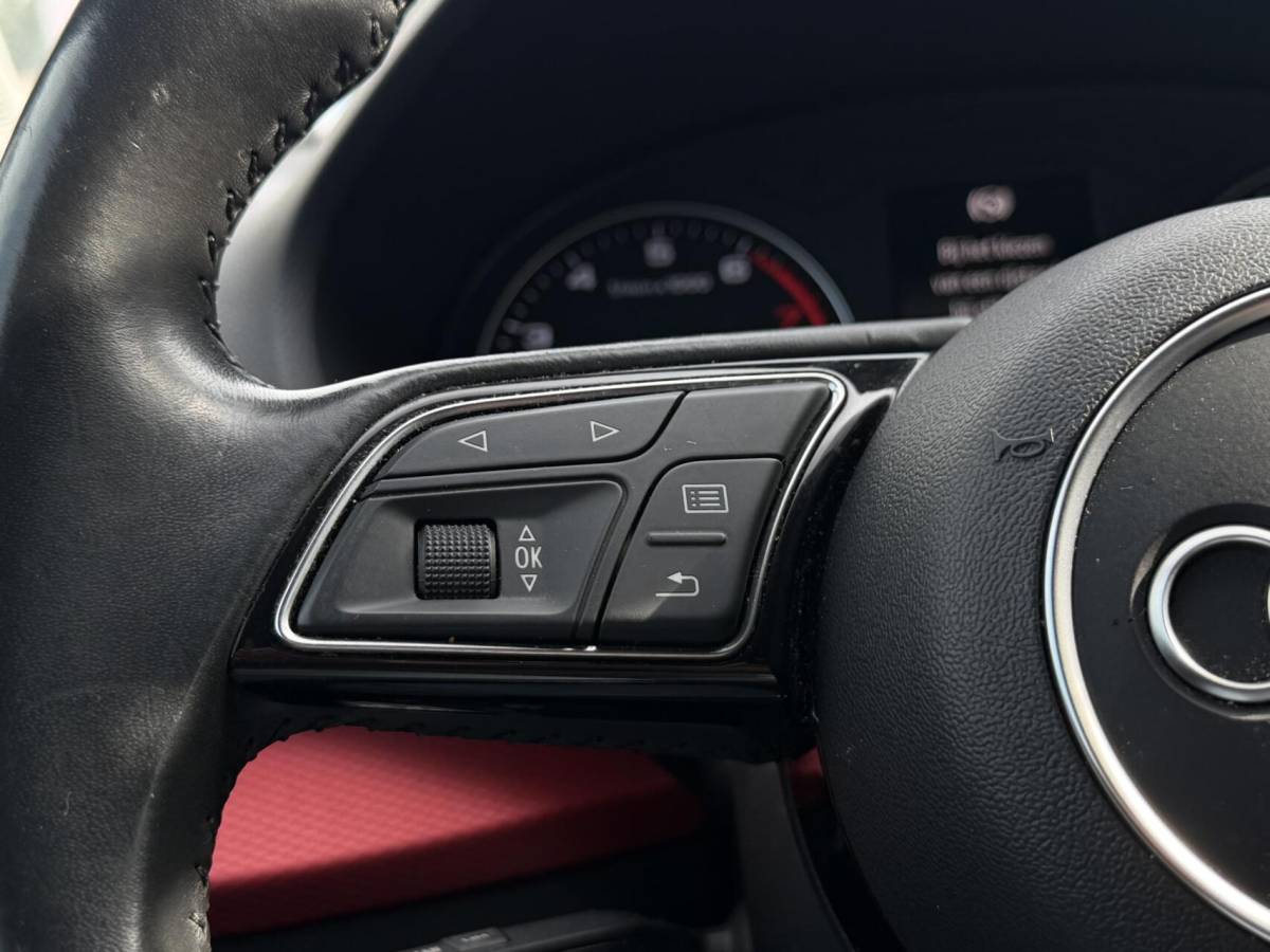 Audi Q2 Audi Q2 1.4 TFSI CoD Sport Pro Line| Automaat| Trekhaak| NAP