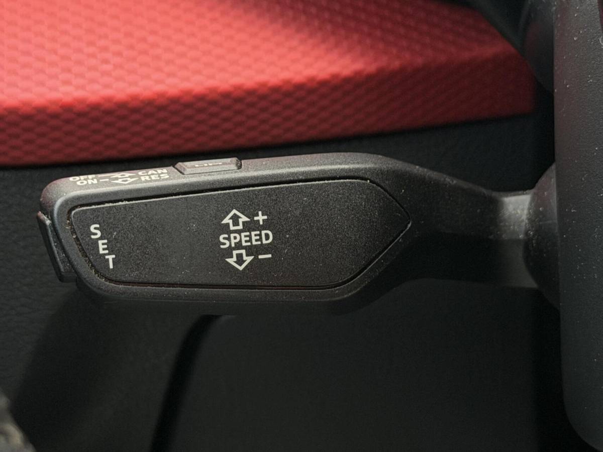 Audi Q2 Audi Q2 1.4 TFSI CoD Sport Pro Line| Automaat| Trekhaak| NAP