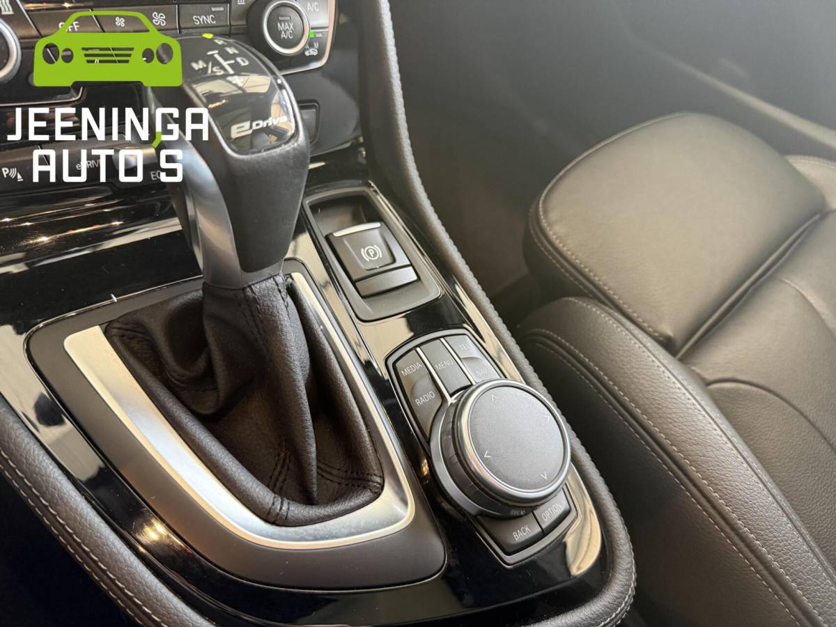 BMW 2 Serie BMW 2-serie Active Tourer 225xe iPerformance Centennial Executive |M-pakket|Pano|Leer|Camera