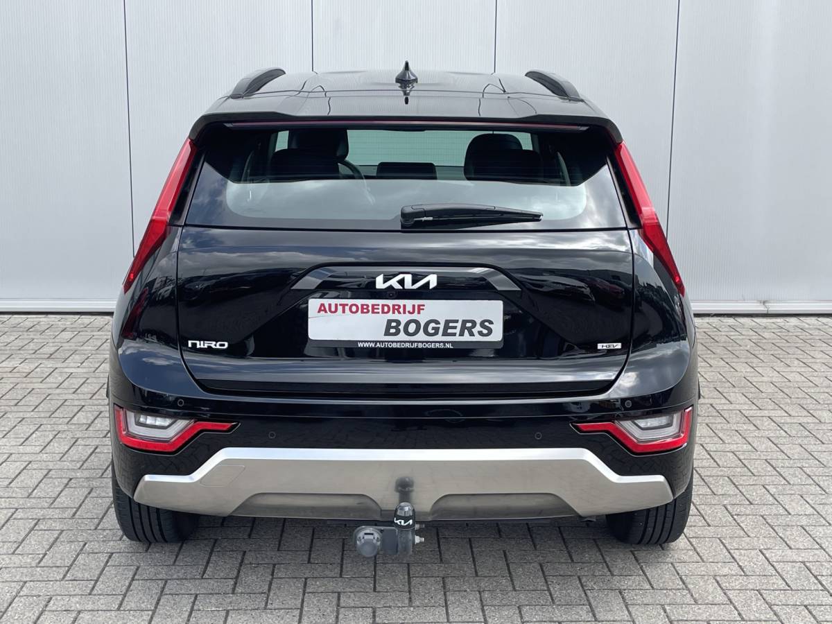 Kia Niro Kia Niro 1.6 GDi Hybrid DynamicLine Navigatie, Climate Control, Adaptive Cruise Control, Trekhaak, Stoel/Stuurverwarming,16″Lm,