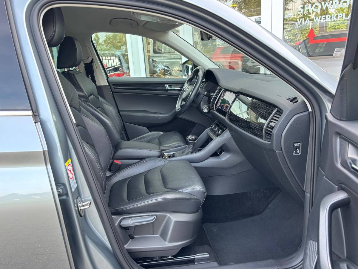 Škoda Kodiaq ŠKODA Kodiaq 1.5 150PK TSI Business Edition Plus | Leder | Trekhaak | Adaptive | Stoel VW |