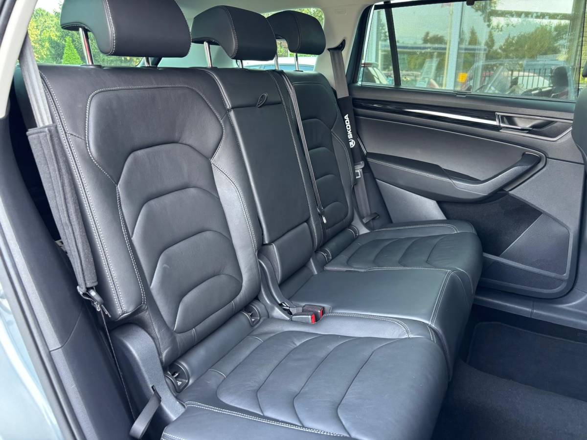 Škoda Kodiaq ŠKODA Kodiaq 1.5 150PK TSI Business Edition Plus | Leder | Trekhaak | Adaptive | Stoel VW |
