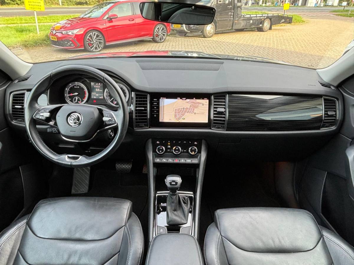 Škoda Kodiaq ŠKODA Kodiaq 1.5 150PK TSI Business Edition Plus | Leder | Trekhaak | Adaptive | Stoel VW |