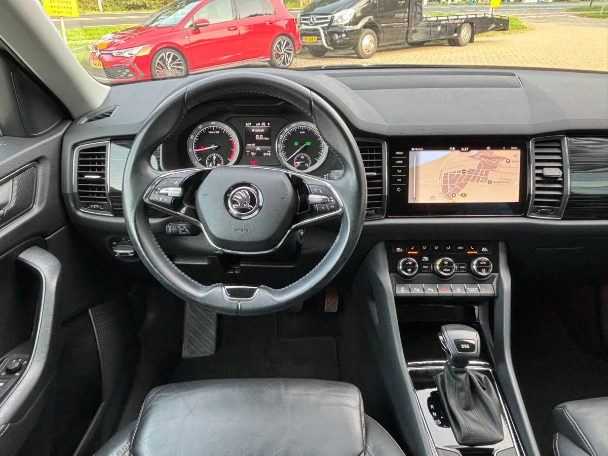 Škoda Kodiaq ŠKODA Kodiaq 1.5 150PK TSI Business Edition Plus | Leder | Trekhaak | Adaptive | Stoel VW |
