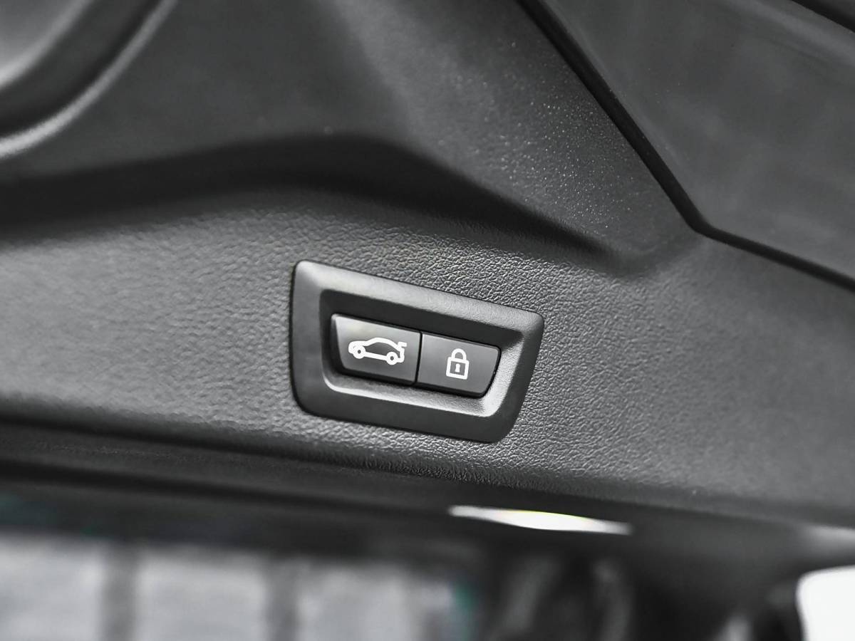BMW X5 BMW X5 xDrive45e High Executive M Sport Panorama H&K ACC 360 Camera Individual bekleding