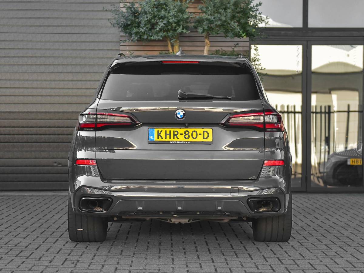 BMW X5 BMW X5 xDrive45e High Executive M Sport Panorama H&K ACC 360 Camera Individual bekleding