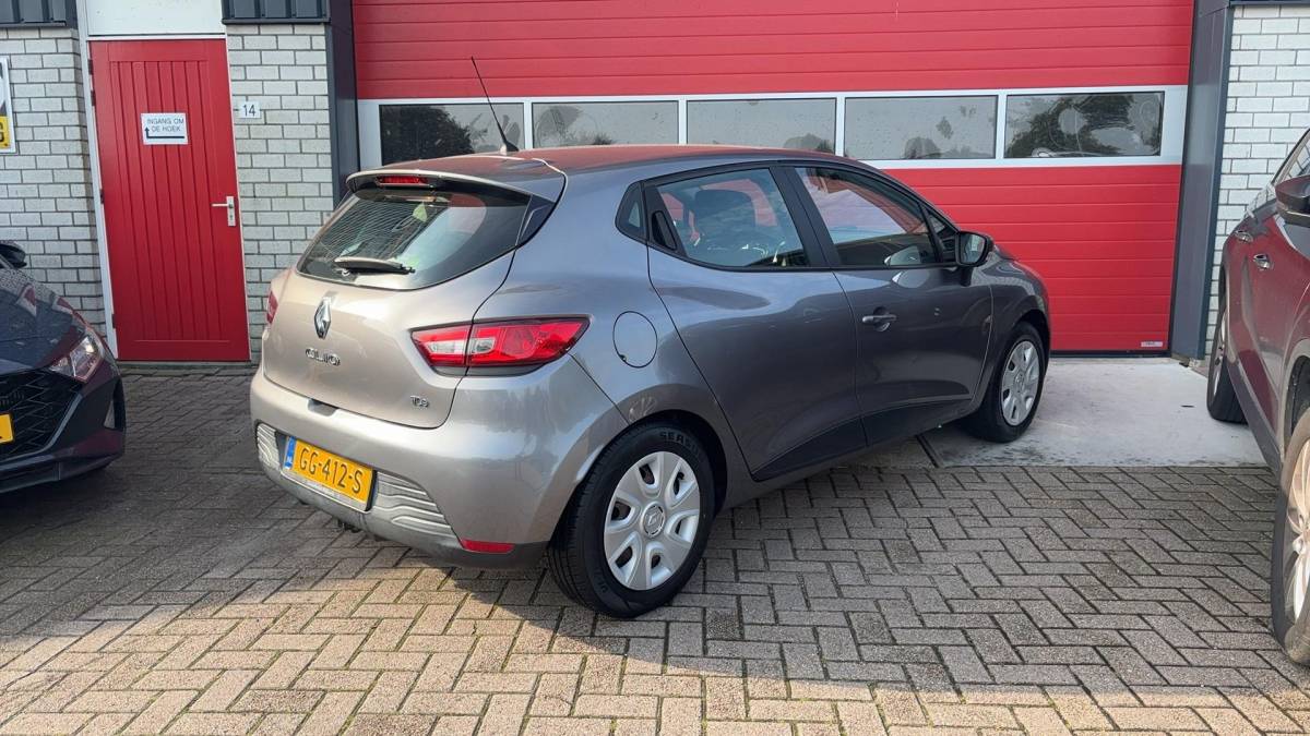 Renault Clio Renault Clio 0.9 TCe Expression TREKHAAK / AIRCO / NAVI / BLUETOOTH / CRUISE / NL-AUTO