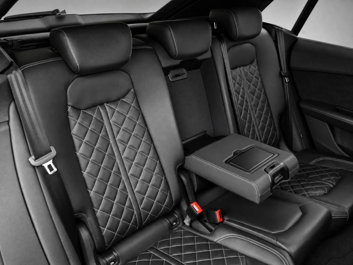 Audi Q8 Audi Q8 55 TFSI 340pk Tiptronic Quattro Pro Line S · Panoramadak · Leder · Luchtvering · 360 Camera · Stoelmassage · Stoelventilatie · 22” Inch · Bang & Olufsen ·