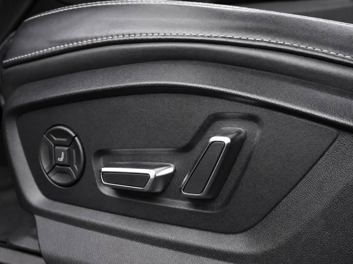 Audi Q8 Audi Q8 55 TFSI 340pk Tiptronic Quattro Pro Line S · Panoramadak · Leder · Luchtvering · 360 Camera · Stoelmassage · Stoelventilatie · 22” Inch · Bang & Olufsen ·