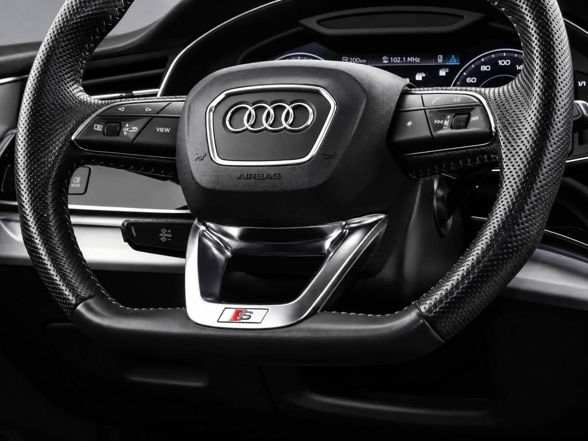 Audi Q8 Audi Q8 55 TFSI 340pk Tiptronic Quattro Pro Line S · Panoramadak · Leder · Luchtvering · 360 Camera · Stoelmassage · Stoelventilatie · 22” Inch · Bang & Olufsen ·