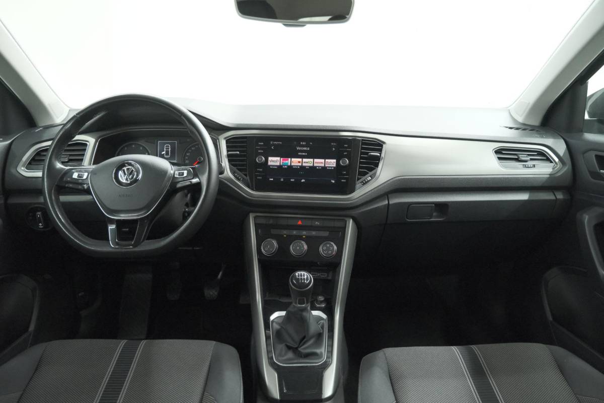 Volkswagen T-Roc Volkswagen T-Roc 1.0 TSI Style Business 116pk | Trekhaak | Adaptieve Cruise Control | Elektronische Kofferklep | Apple Carplay