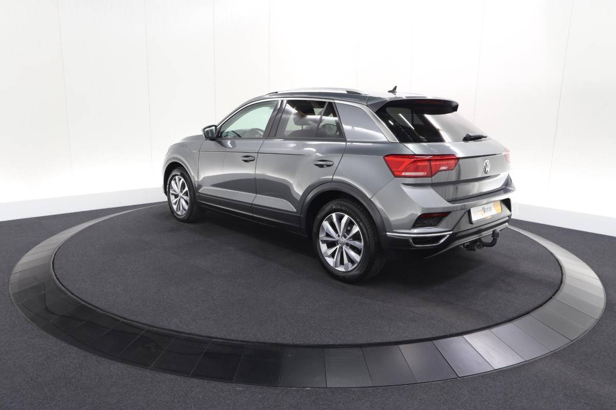 Volkswagen T-Roc Volkswagen T-Roc 1.0 TSI Style Business 116pk | Trekhaak | Adaptieve Cruise Control | Elektronische Kofferklep | Apple Carplay