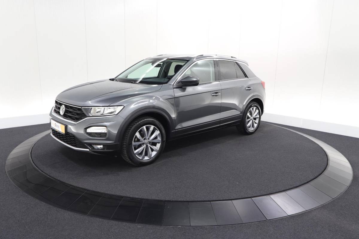 Volkswagen T-Roc Volkswagen T-Roc 1.0 TSI Style Business 116pk | Trekhaak | Adaptieve Cruise Control | Elektronische Kofferklep | Apple Carplay