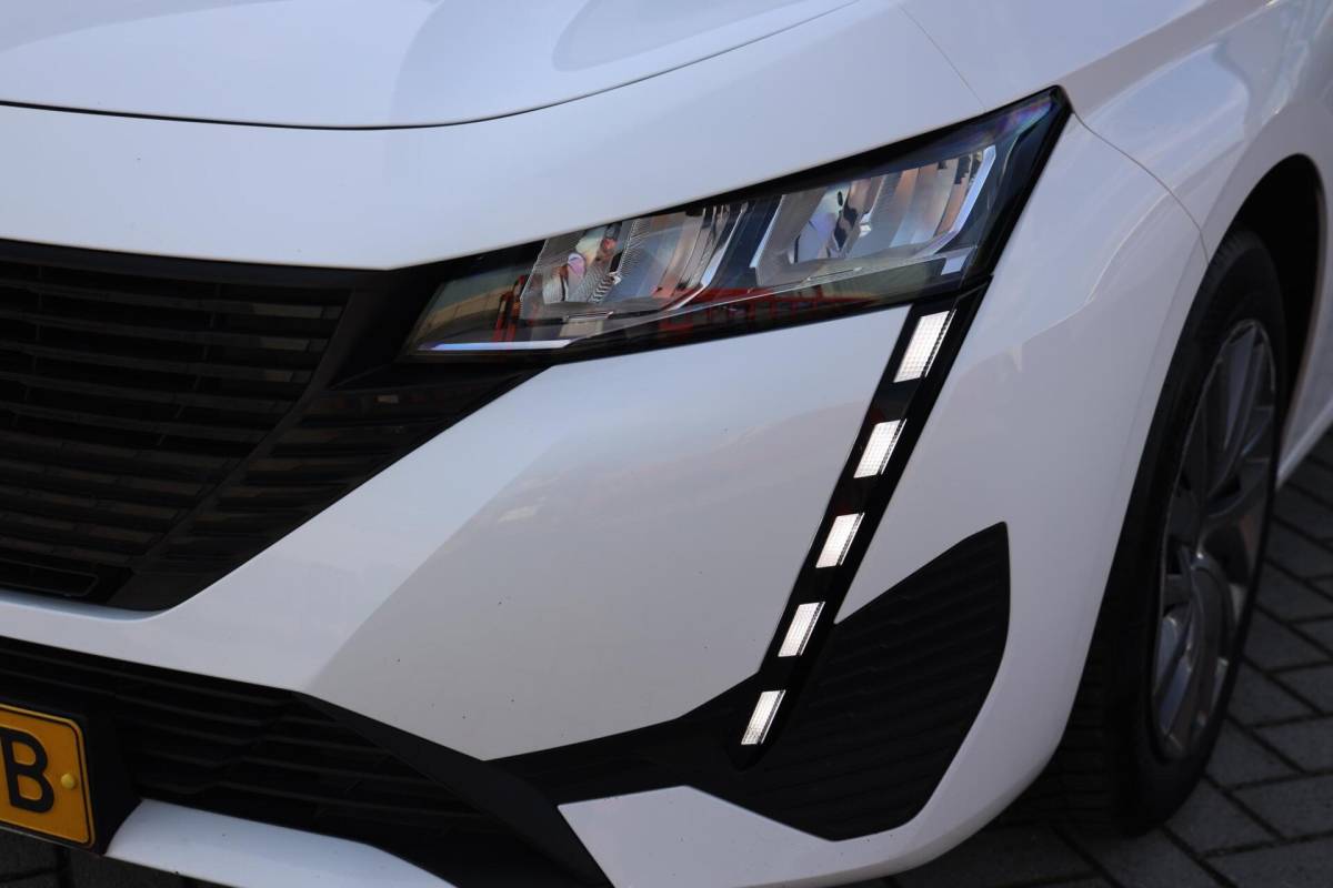 Peugeot 308 Peugeot 308 SW 1.2 PureTech Active Pack Business|Trekhaak|Carplay|Clima|Cruise|Navi
