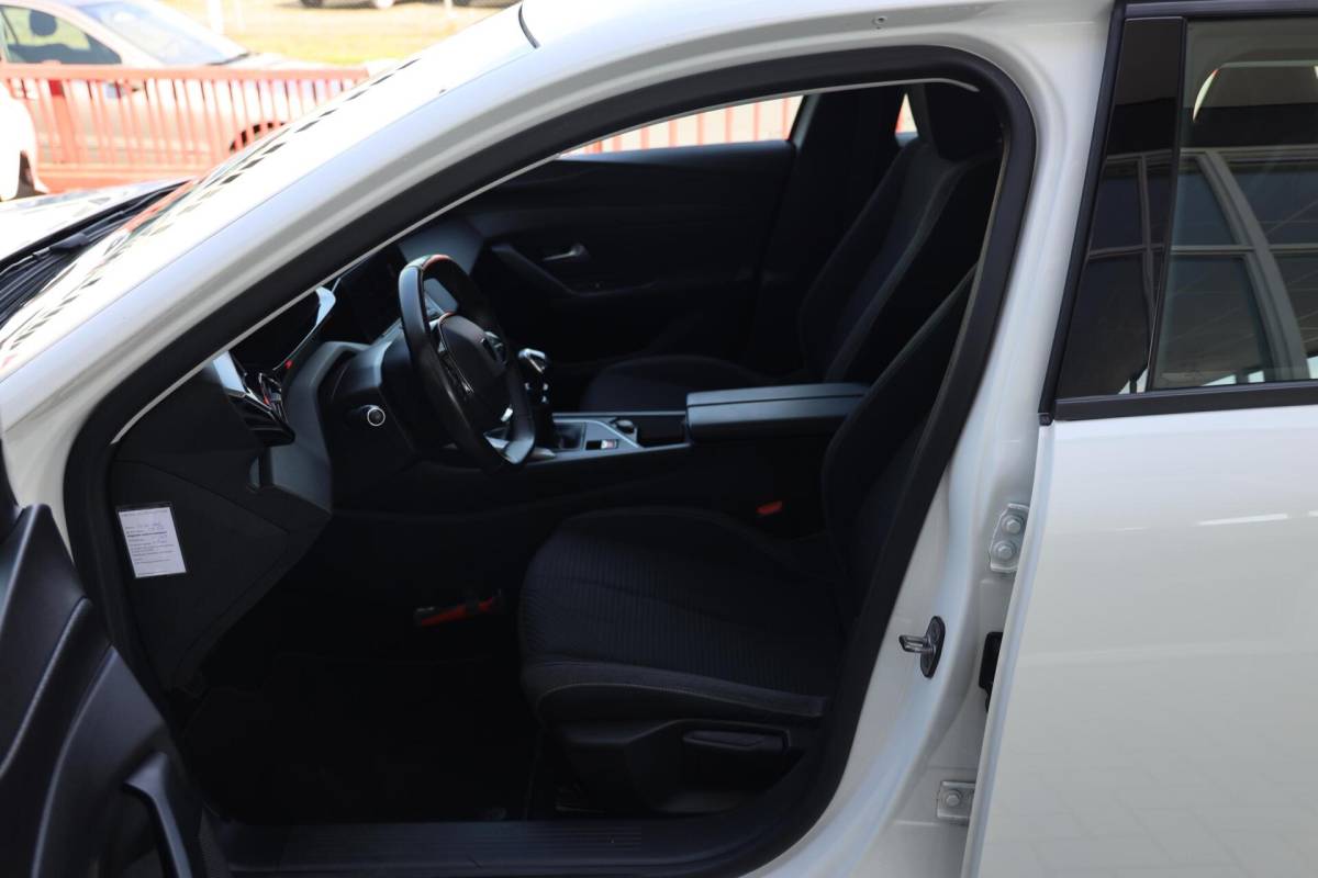 Peugeot 308 Peugeot 308 SW 1.2 PureTech Active Pack Business|Trekhaak|Carplay|Clima|Cruise|Navi