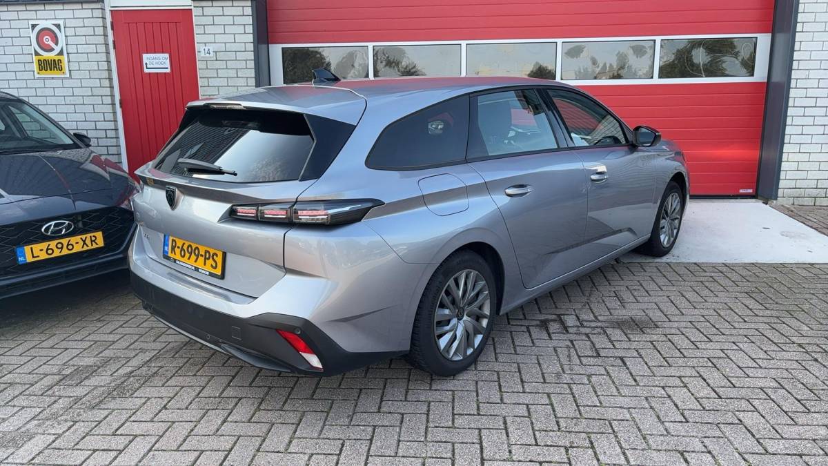 Peugeot 308 Peugeot 308 SW 1.2 PureTech Active Pack Business FULL LED / CAMERA / CARPLAY / NAVI / CLIMA / PDC / BLUETOOTH / CRUISE / NL-AUTO