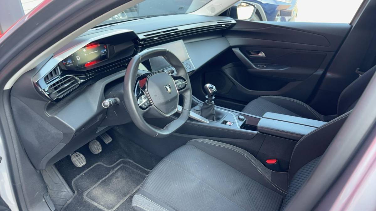 Peugeot 308 Peugeot 308 SW 1.2 PureTech Active Pack Business FULL LED / CAMERA / CARPLAY / NAVI / CLIMA / PDC / BLUETOOTH / CRUISE / NL-AUTO