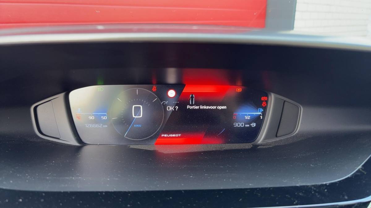 Peugeot 308 Peugeot 308 SW 1.2 PureTech Active Pack Business FULL LED / CAMERA / CARPLAY / NAVI / CLIMA / PDC / BLUETOOTH / CRUISE / NL-AUTO