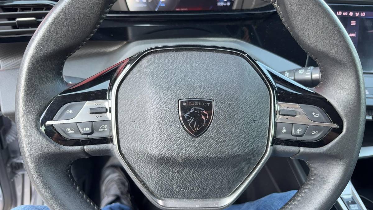 Peugeot 308 Peugeot 308 SW 1.2 PureTech Active Pack Business FULL LED / CAMERA / CARPLAY / NAVI / CLIMA / PDC / BLUETOOTH / CRUISE / NL-AUTO