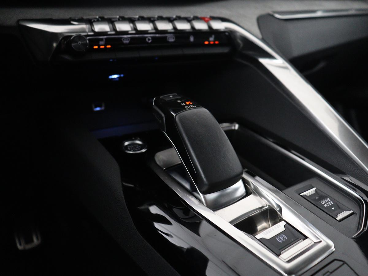 Peugeot 3008 Peugeot 3008 1.6 HYbrid4 300 Première Pack | SOH 93,8% | Panoramadak | Leder/alacantara |  Memory | Stoelverwarming | Carplay | 360 camera | Trekhaak | PHEV