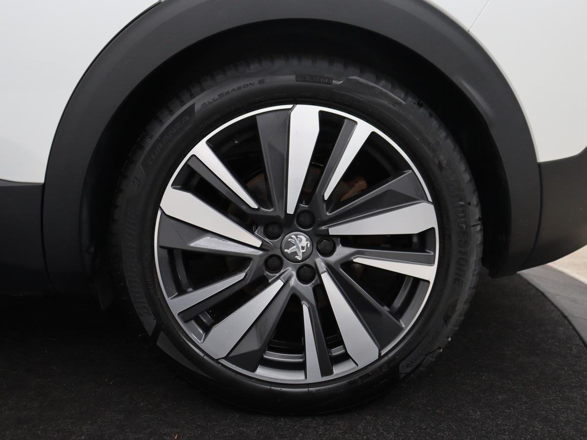 Peugeot 3008 Peugeot 3008 1.6 HYbrid4 300 Première Pack | SOH 93,8% | Panoramadak | Leder/alacantara |  Memory | Stoelverwarming | Carplay | 360 camera | Trekhaak | PHEV