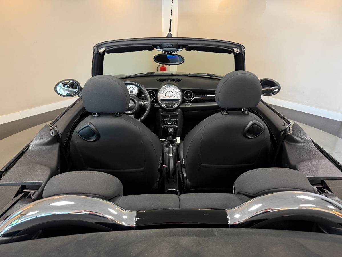 MINI Cooper Cabrio Mini Cabrio 1.6 Cooper Chili *Sfeerverlichting* Stoelverw.|Climate|Cruise|PDC|Half-Leder|6-Bak|Autom.Verlichting/Ruitenwissers