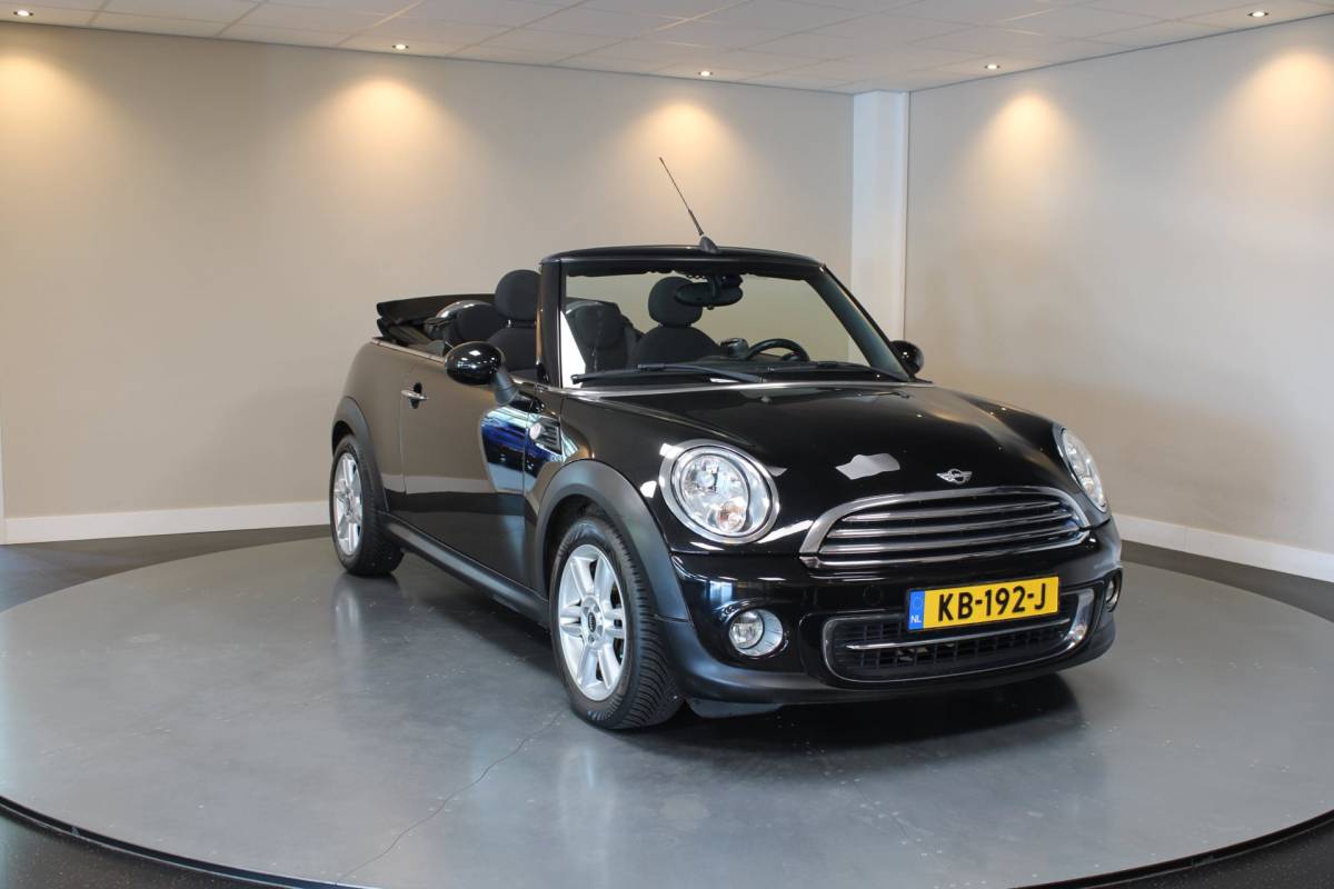 MINI Cooper Cabrio Mini Cabrio 1.6 Cooper Chili *Sfeerverlichting* Stoelverw.|Climate|Cruise|PDC|Half-Leder|6-Bak|Autom.Verlichting/Ruitenwissers