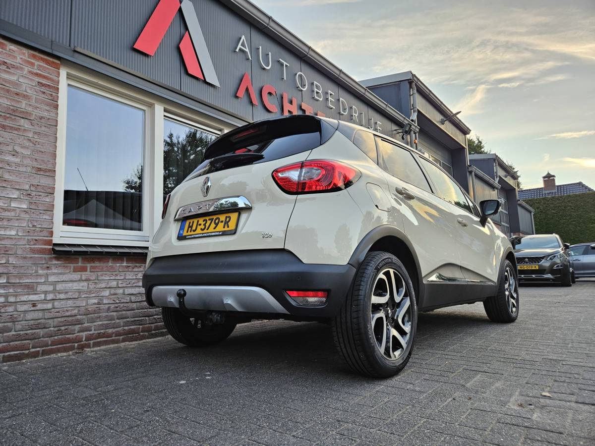 Renault Captur Renault Captur 0.9 TCe Xmod Trekhaak! Leer! Camera! Mooie/Nette Auto! Navigatie! NAP! Airco! Cruise Control!
