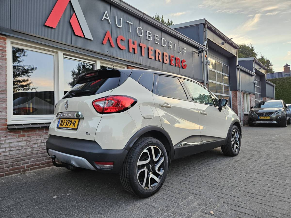 Renault Captur Renault Captur 0.9 TCe Xmod Trekhaak! Leer! Camera! Mooie/Nette Auto! Navigatie! NAP! Airco! Cruise Control!