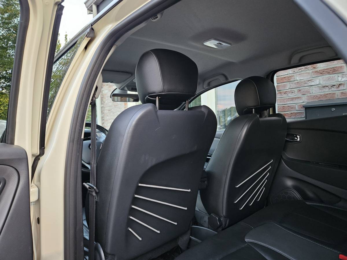Renault Captur Renault Captur 0.9 TCe Xmod Trekhaak! Leer! Camera! Mooie/Nette Auto! Navigatie! NAP! Airco! Cruise Control!
