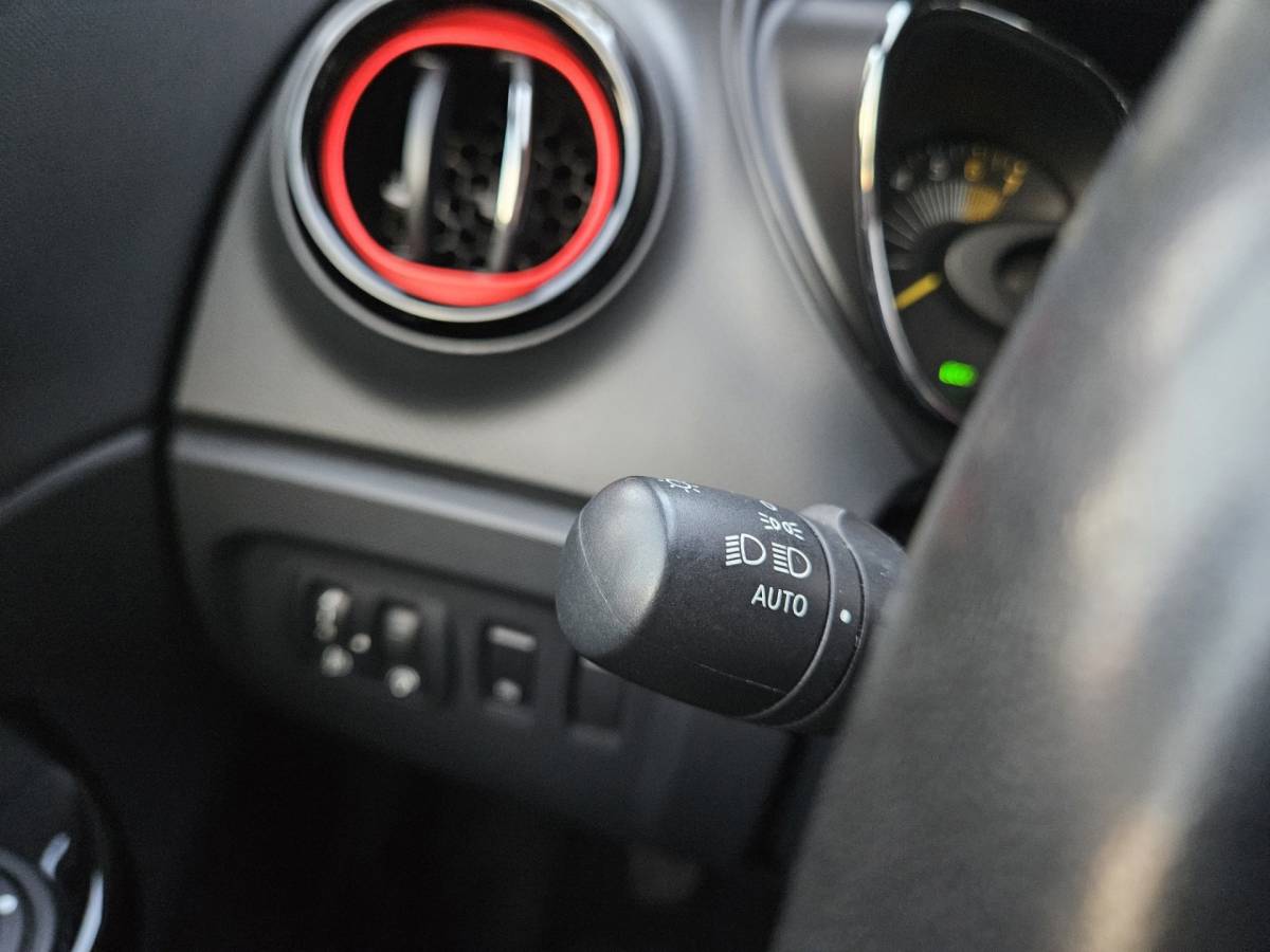 Renault Captur Renault Captur 0.9 TCe Xmod Trekhaak! Leer! Camera! Mooie/Nette Auto! Navigatie! NAP! Airco! Cruise Control!