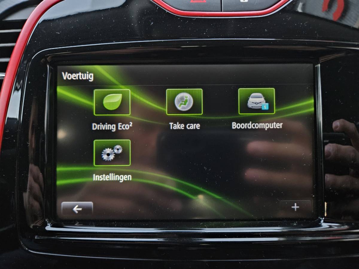 Renault Captur Renault Captur 0.9 TCe Xmod Trekhaak! Leer! Camera! Mooie/Nette Auto! Navigatie! NAP! Airco! Cruise Control!