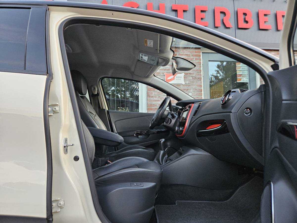 Renault Captur Renault Captur 0.9 TCe Xmod Trekhaak! Leer! Camera! Mooie/Nette Auto! Navigatie! NAP! Airco! Cruise Control!