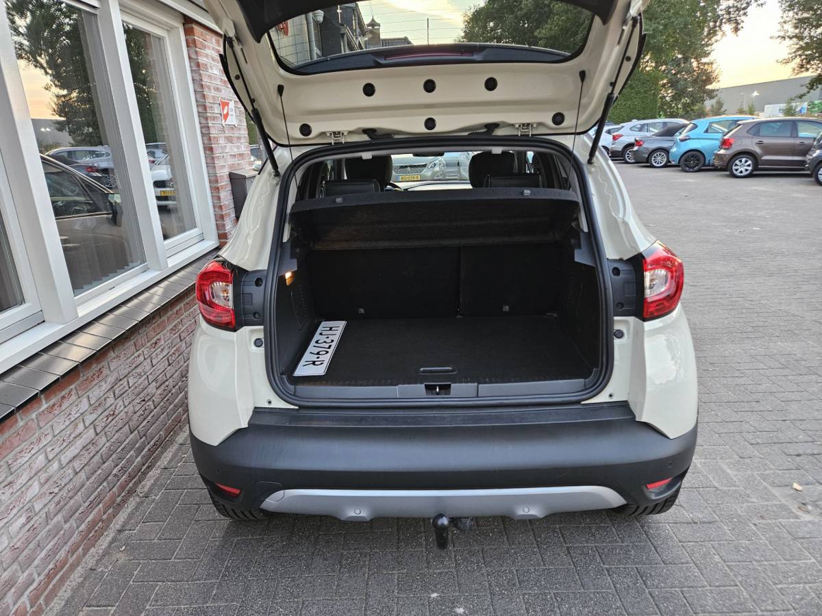 Renault Captur Renault Captur 0.9 TCe Xmod Trekhaak! Leer! Camera! Mooie/Nette Auto! Navigatie! NAP! Airco! Cruise Control!