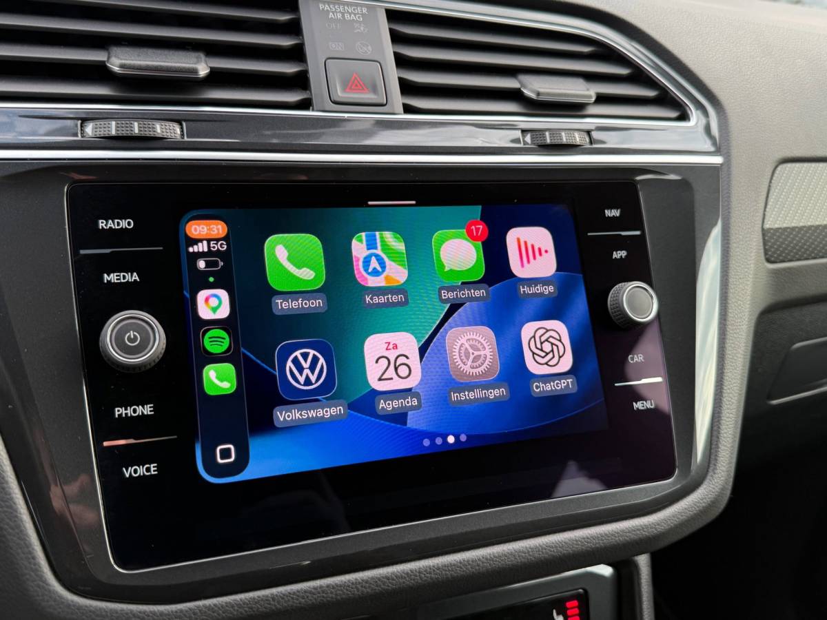 Volkswagen Tiguan Volkswagen Tiguan 1.4 TSI eHybrid R-Line Business+ | SOH 97% | 245PK | Dynamische knipperlichten