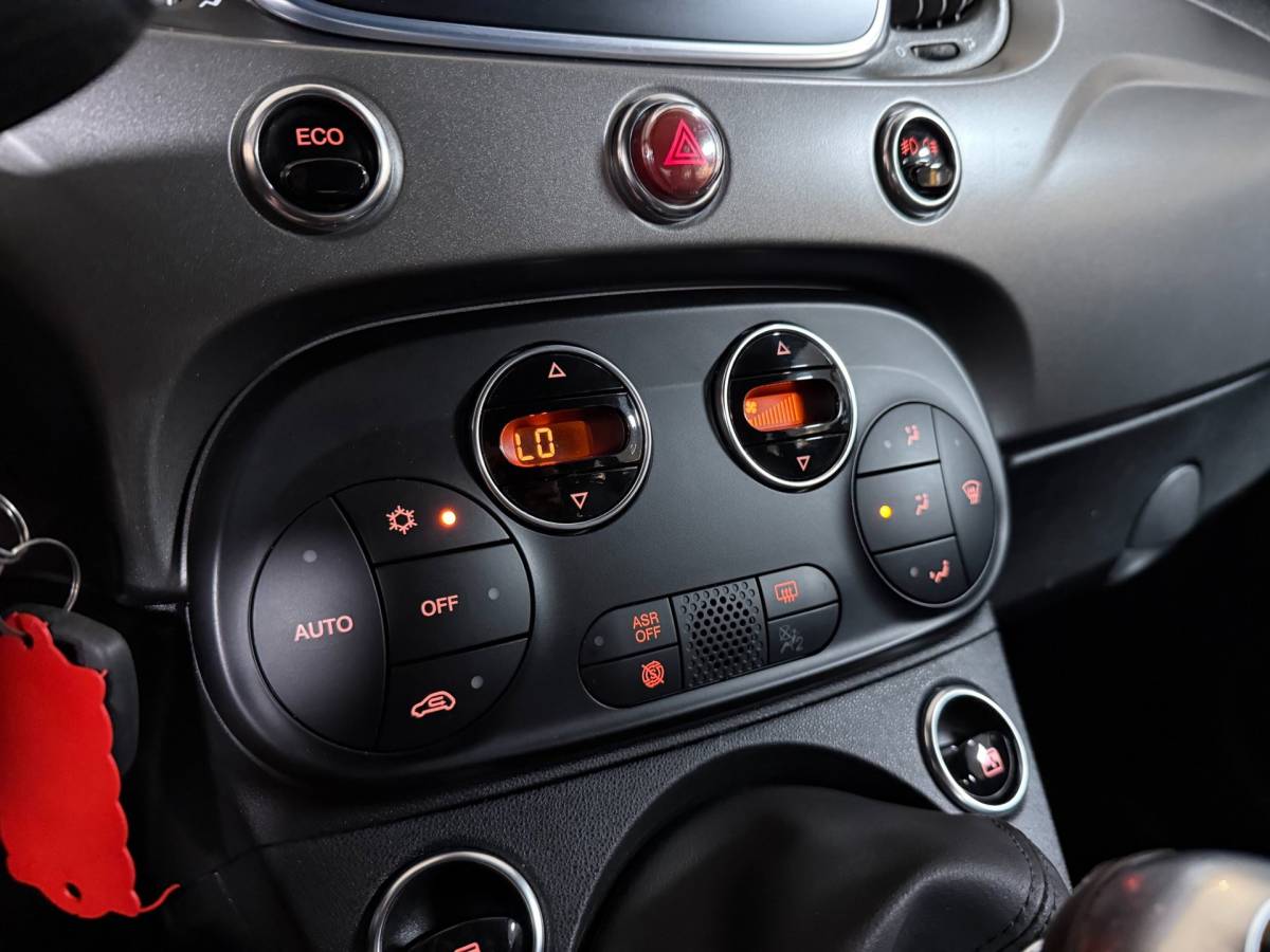 Fiat 500C Fiat 500 C 0.9 TwinAir Turbo Rockstar *Carplay* Cruise|Navi|Climate|DAB|BT|All-seasons|Cabrio|Half-Leder|Digitaal-dashboard