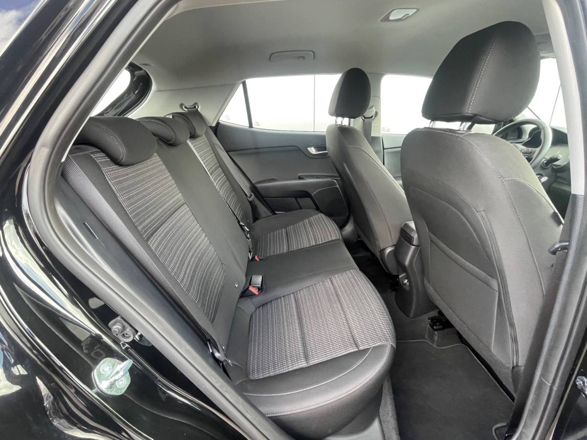 Kia Stonic Kia Stonic 1.0 T-GDi MHEV DynamicLine Automaat Navigatie, Climate Control, Cruise Control, Stoel/Stuurverwarming, 15″Lm, Achteruitrijcamera