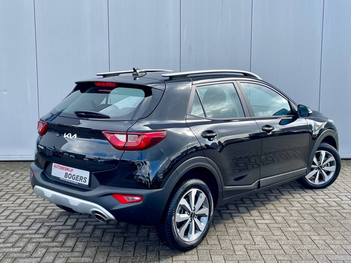 Kia Stonic Kia Stonic 1.0 T-GDi MHEV DynamicLine Automaat Navigatie, Climate Control, Cruise Control, Stoel/Stuurverwarming, 15″Lm, Achteruitrijcamera