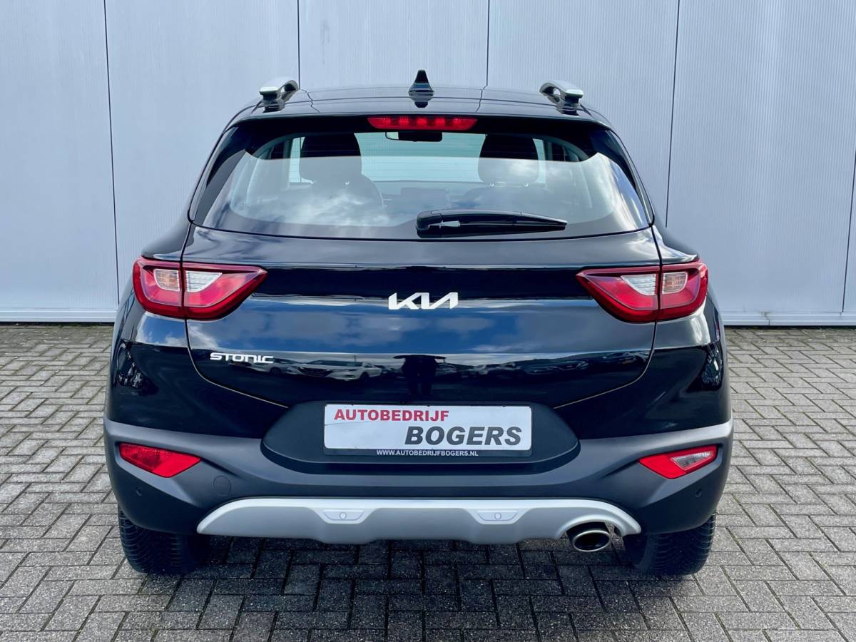 Kia Stonic Kia Stonic 1.0 T-GDi MHEV DynamicLine Automaat Navigatie, Climate Control, Cruise Control, Stoel/Stuurverwarming, 15″Lm, Achteruitrijcamera